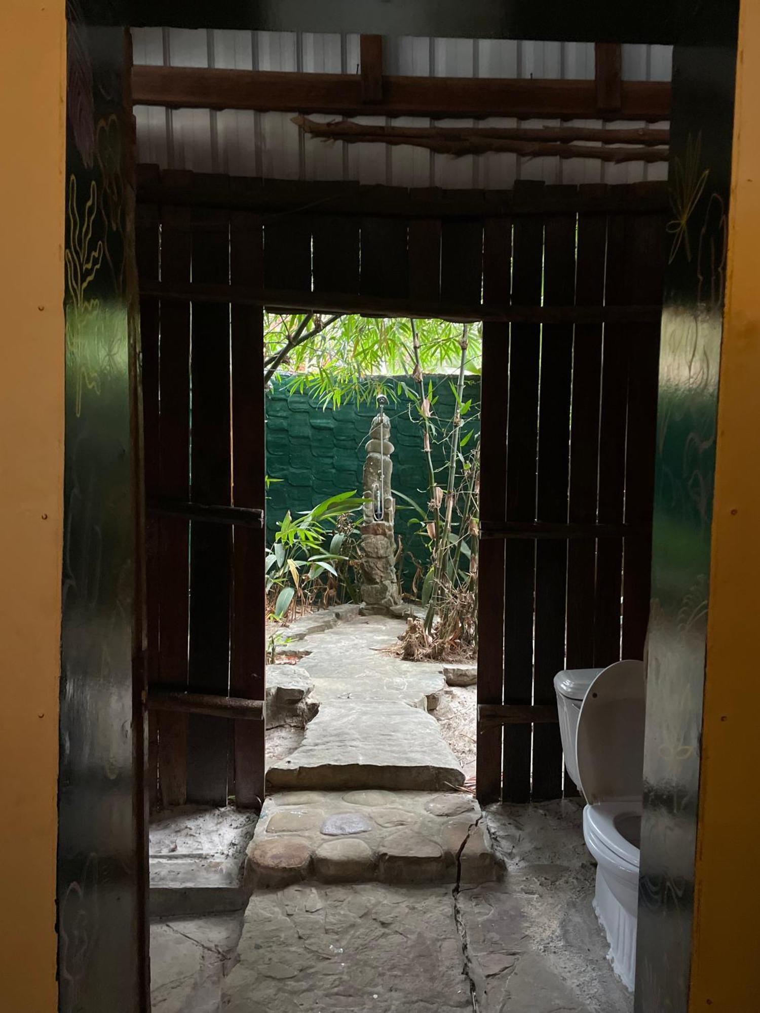 Yaiya Hostel & Smoothie Bar Kaoh Touch Exterior photo
